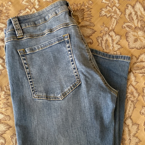 CAbi Skinny Distressed Jeans - Picture 10 of 10